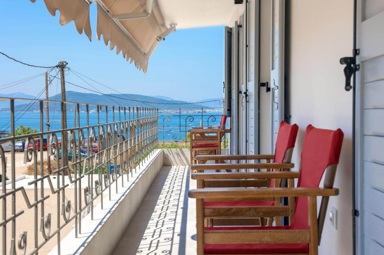 Axs First Floor Apartment Aegina Town מראה חיצוני תמונה